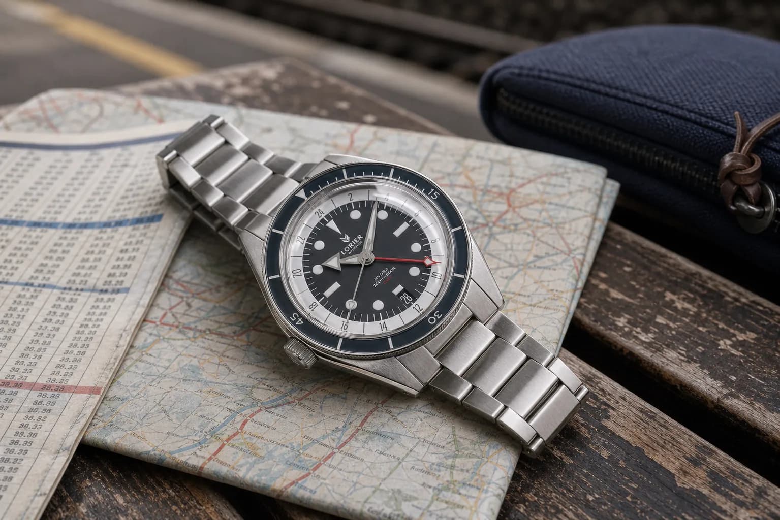 Lorier Hydra SIII review image showing travel notes